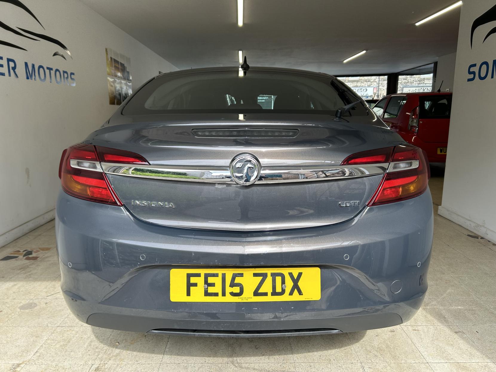 Vauxhall Insignia 2.0 CDTi Elite Nav Hatchback 5dr Diesel Auto Euro 5 (163 ps)