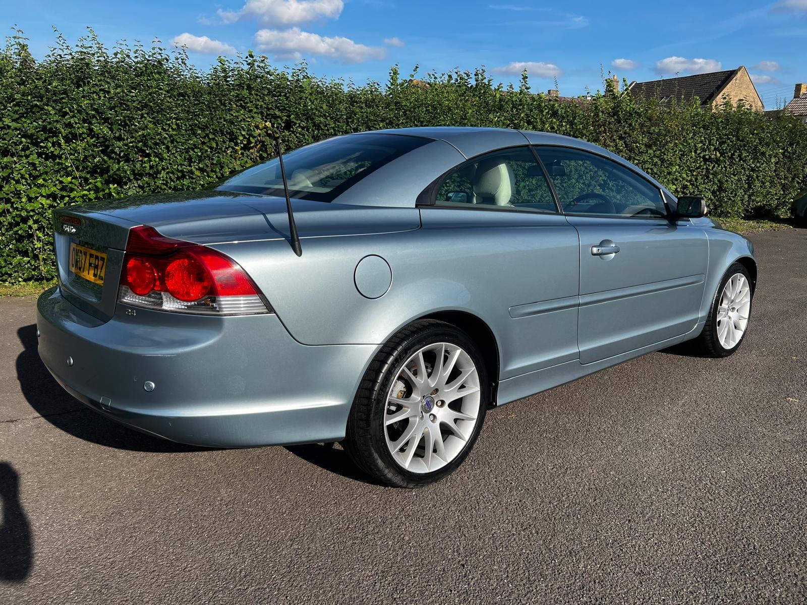 Volvo C70 2.4i SE Lux Convertible 2dr Petrol Manual (215 g/km, 170 bhp)