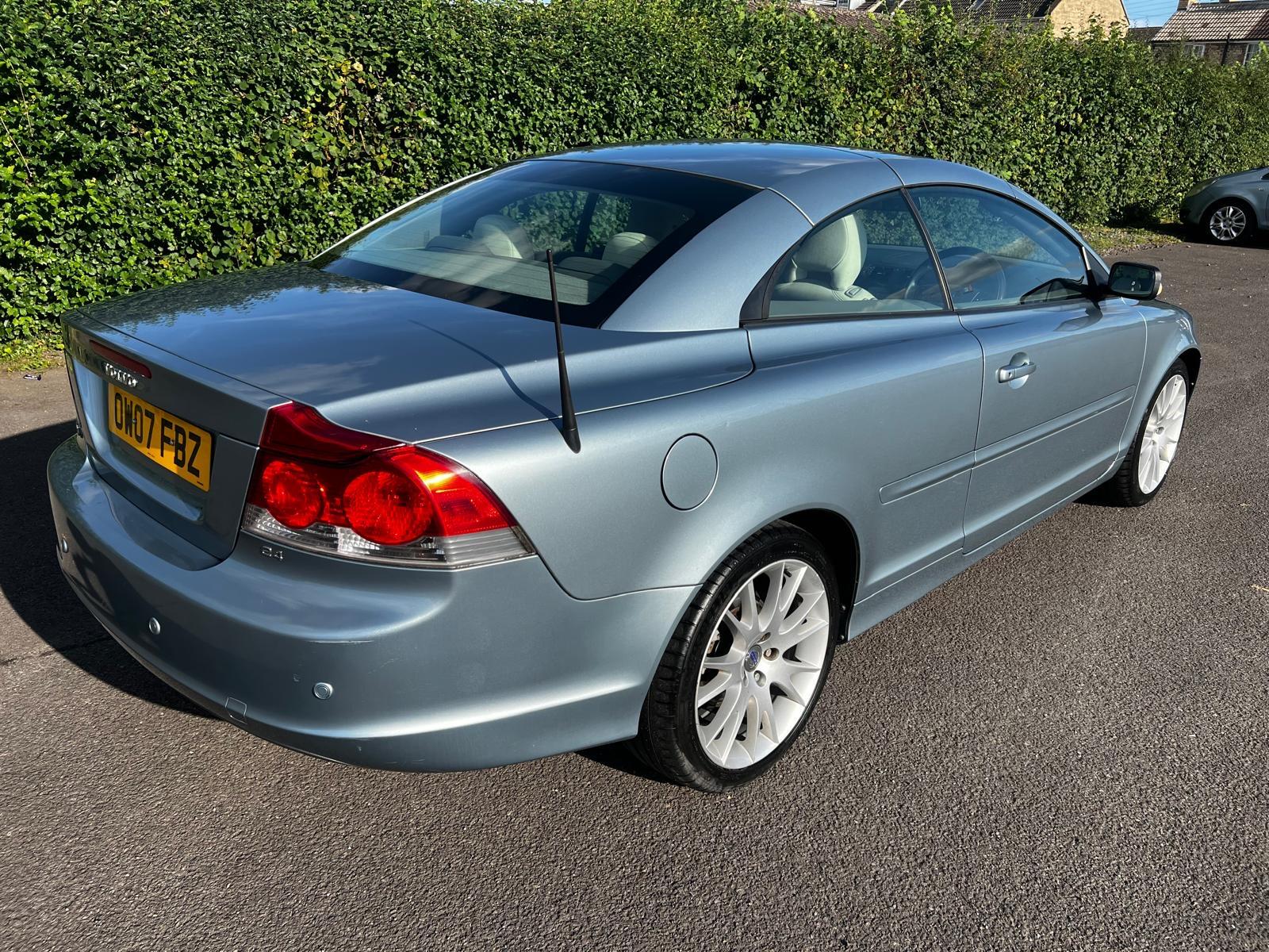 Volvo C70 2.4i SE Lux Convertible 2dr Petrol Manual (215 g/km, 170 bhp)