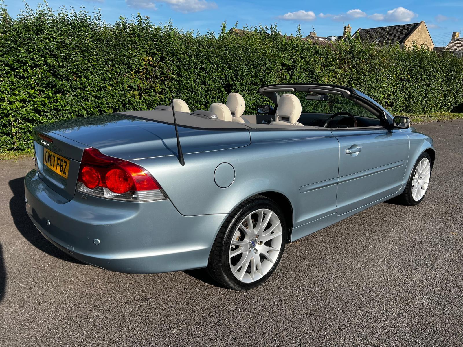 Volvo C70 2.4i SE Lux Convertible 2dr Petrol Manual (215 g/km, 170 bhp)