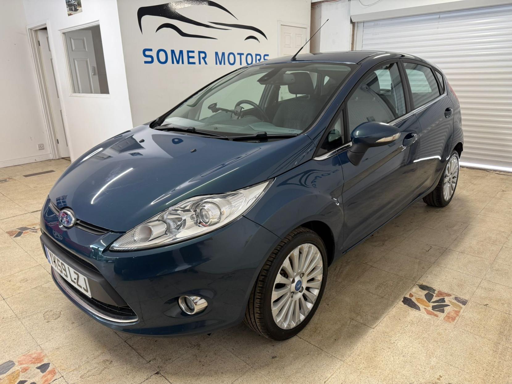 Ford Fiesta 1.4 Titanium Hatchback 5dr Petrol Manual (133 g/km, 94 bhp)