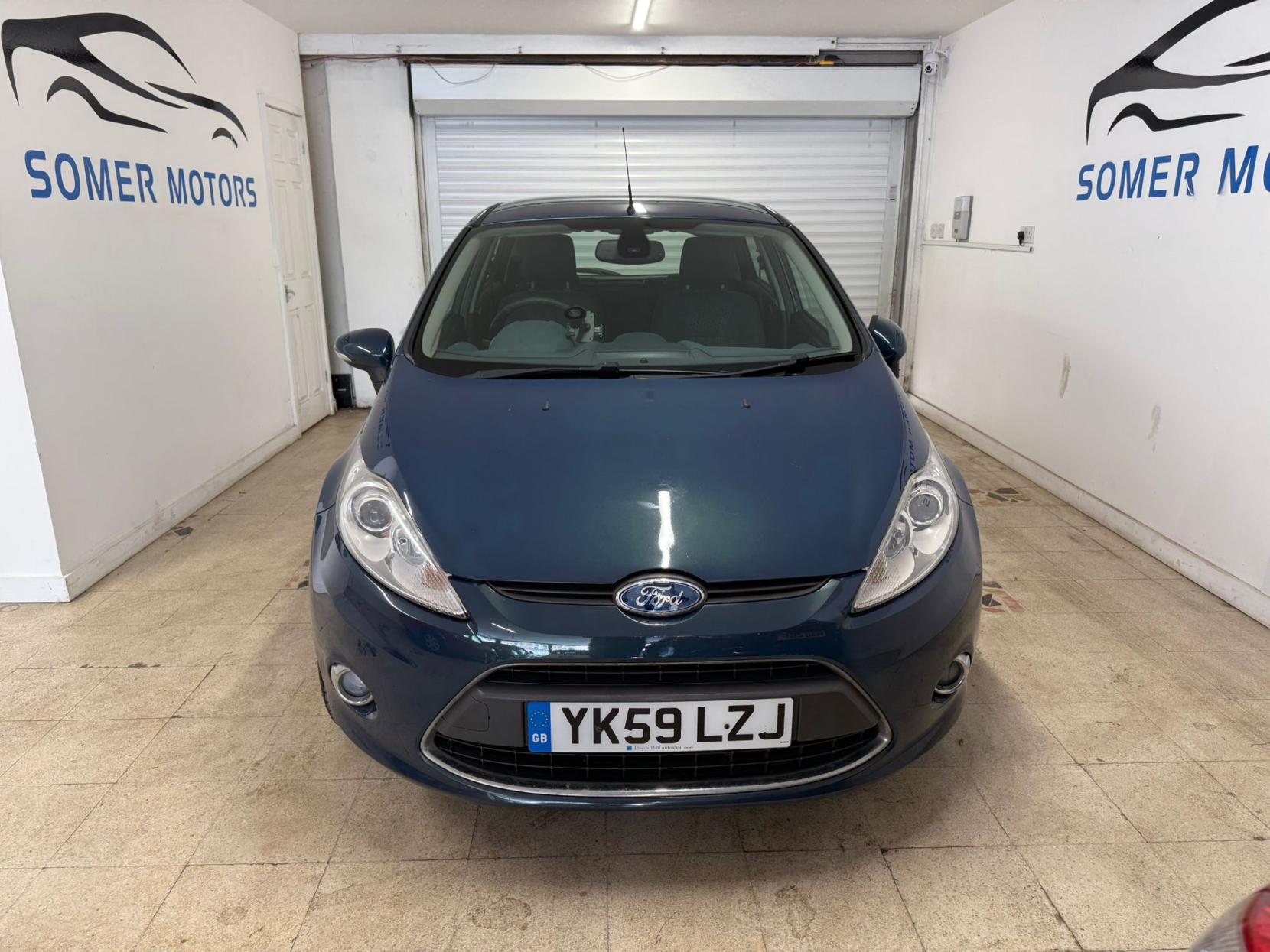 Ford Fiesta 1.4 Titanium Hatchback 5dr Petrol Manual (133 g/km, 94 bhp)