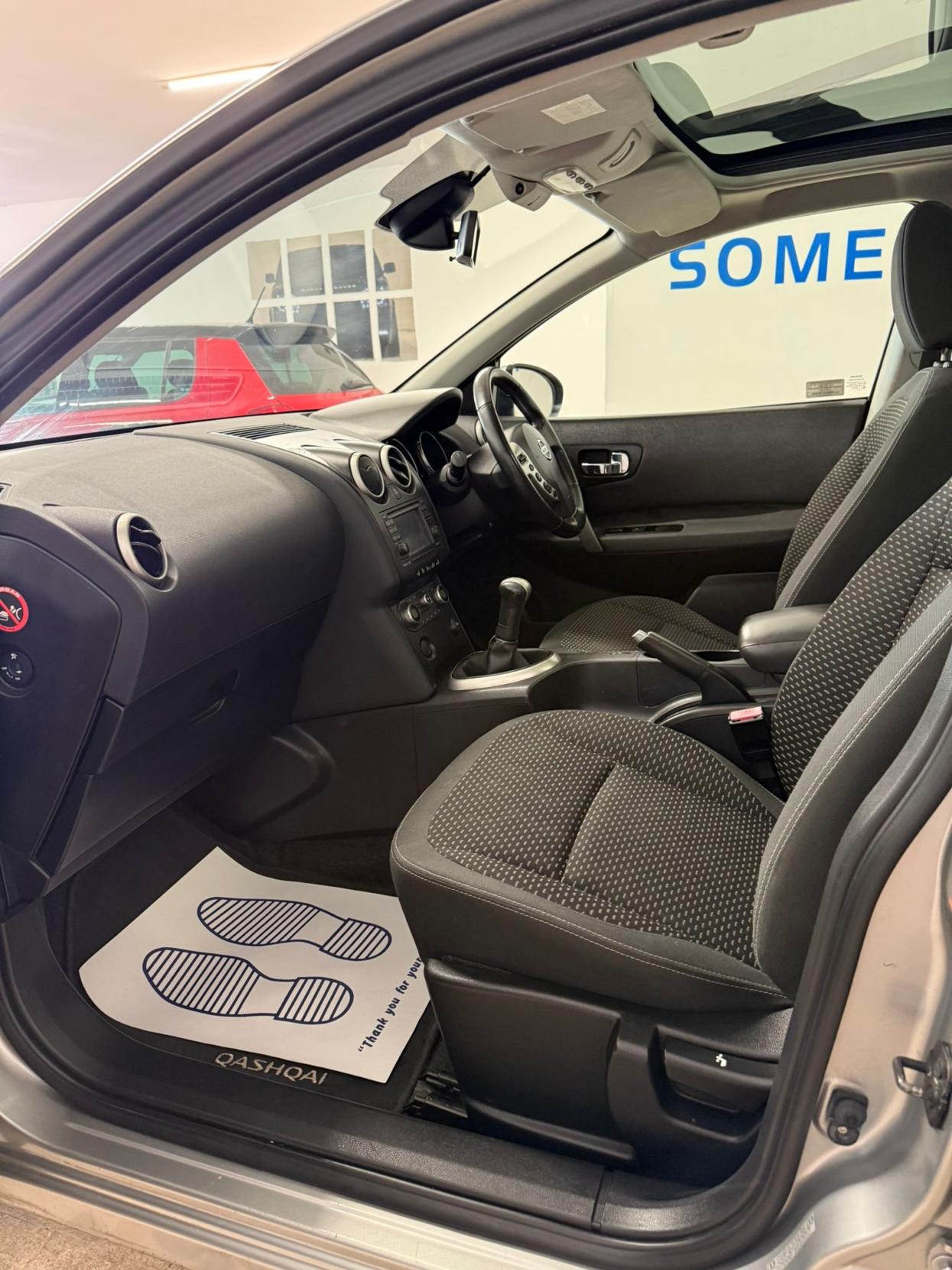 Nissan Qashqai 1.6 n-tec Hatchback 5dr Petrol Manual 2WD (159 g/km, 113 bhp)