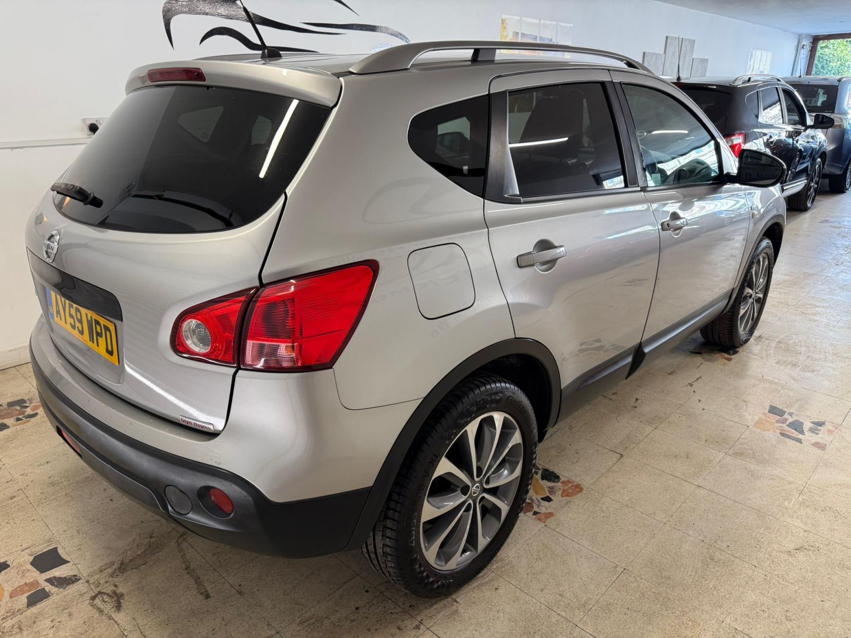 Nissan Qashqai 1.6 n-tec Hatchback 5dr Petrol Manual 2WD (159 g/km, 113 bhp)