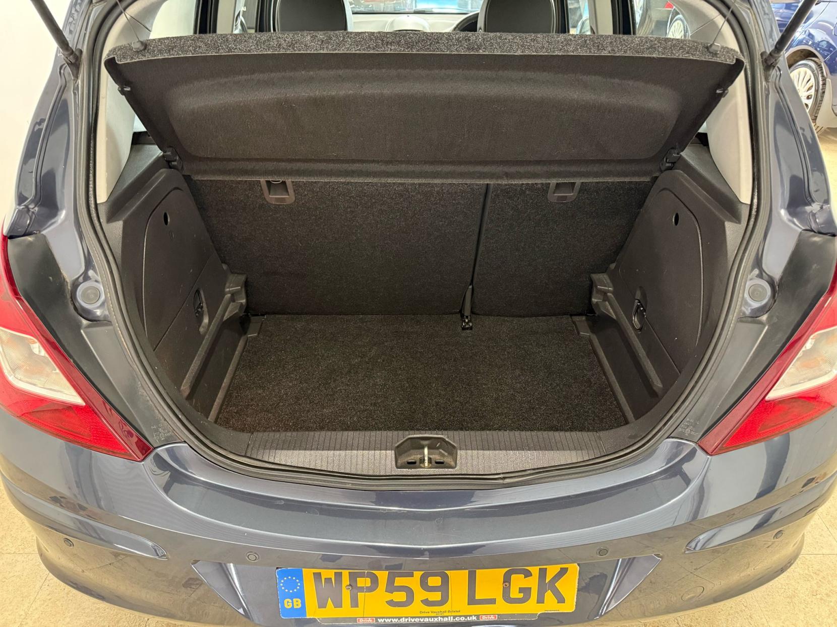 Vauxhall Corsa 1.4i 16v Design Hatchback 5dr Petrol Manual (a/c) (146 g/km, 89 bhp)