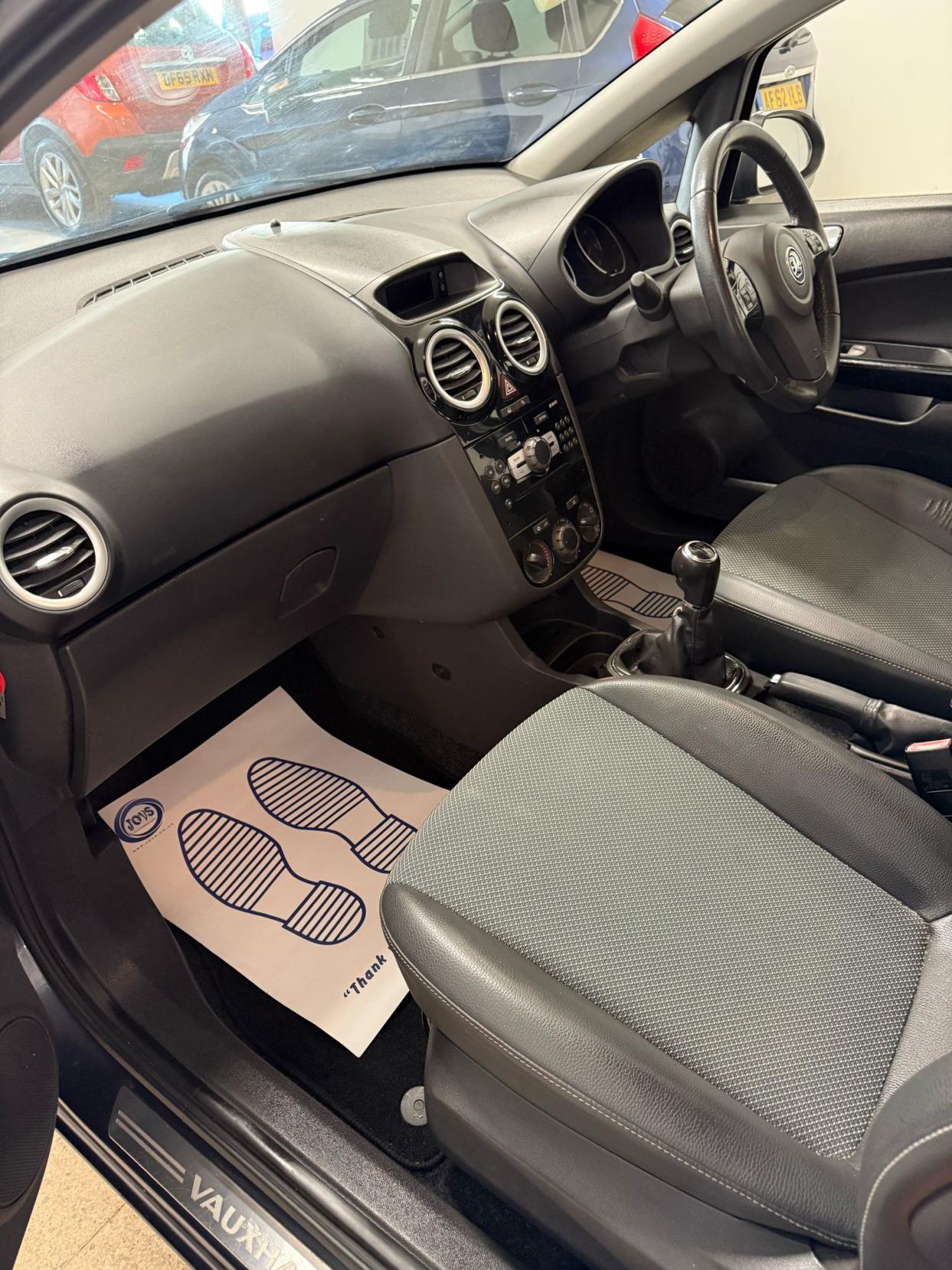 Vauxhall Corsa 1.4i 16v Design Hatchback 5dr Petrol Manual (a/c) (146 g/km, 89 bhp)
