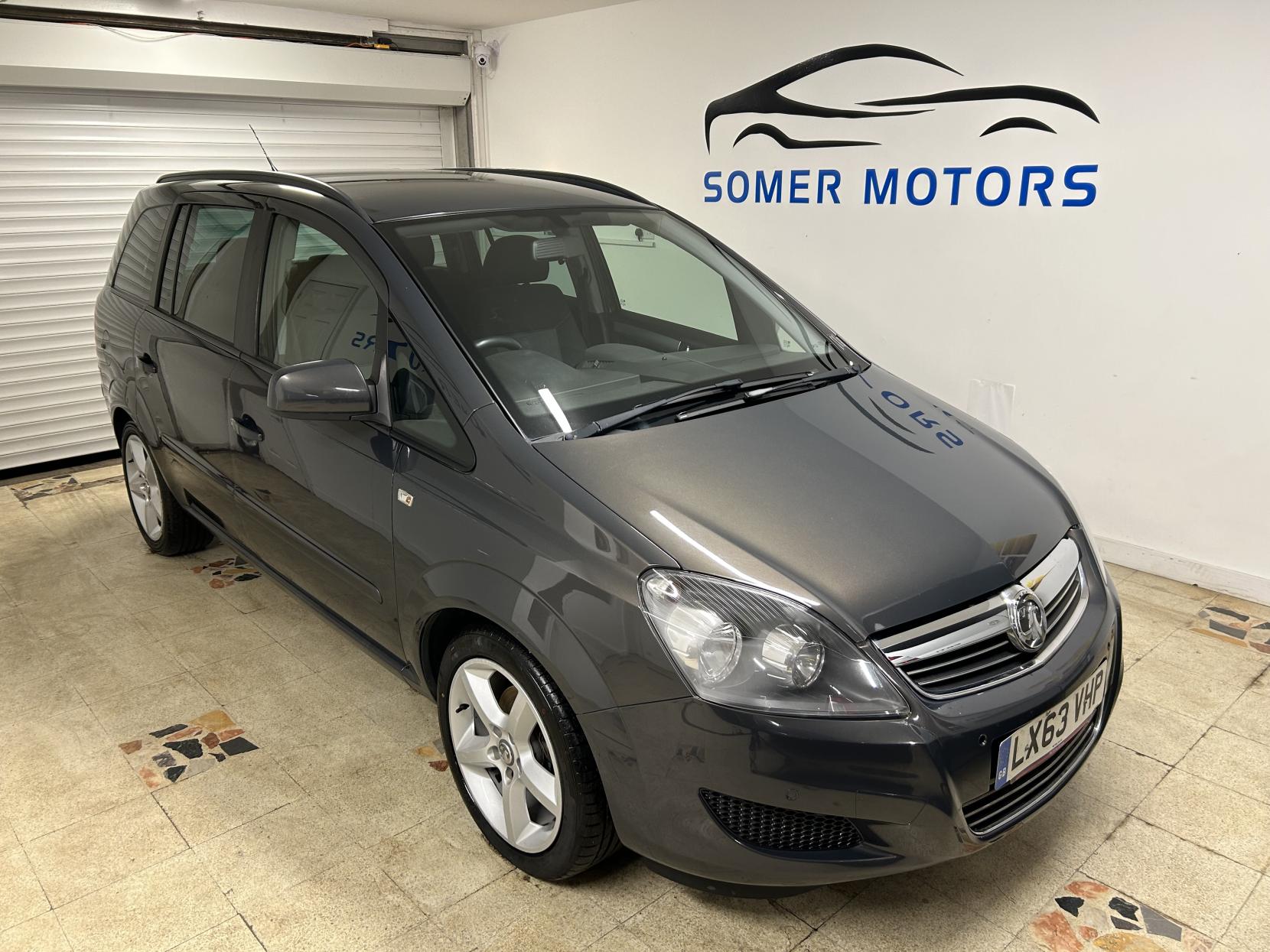 Vauxhall Zafira 1.6 16V Exclusiv MPV 5dr Petrol Manual Euro 5 (115 ps)