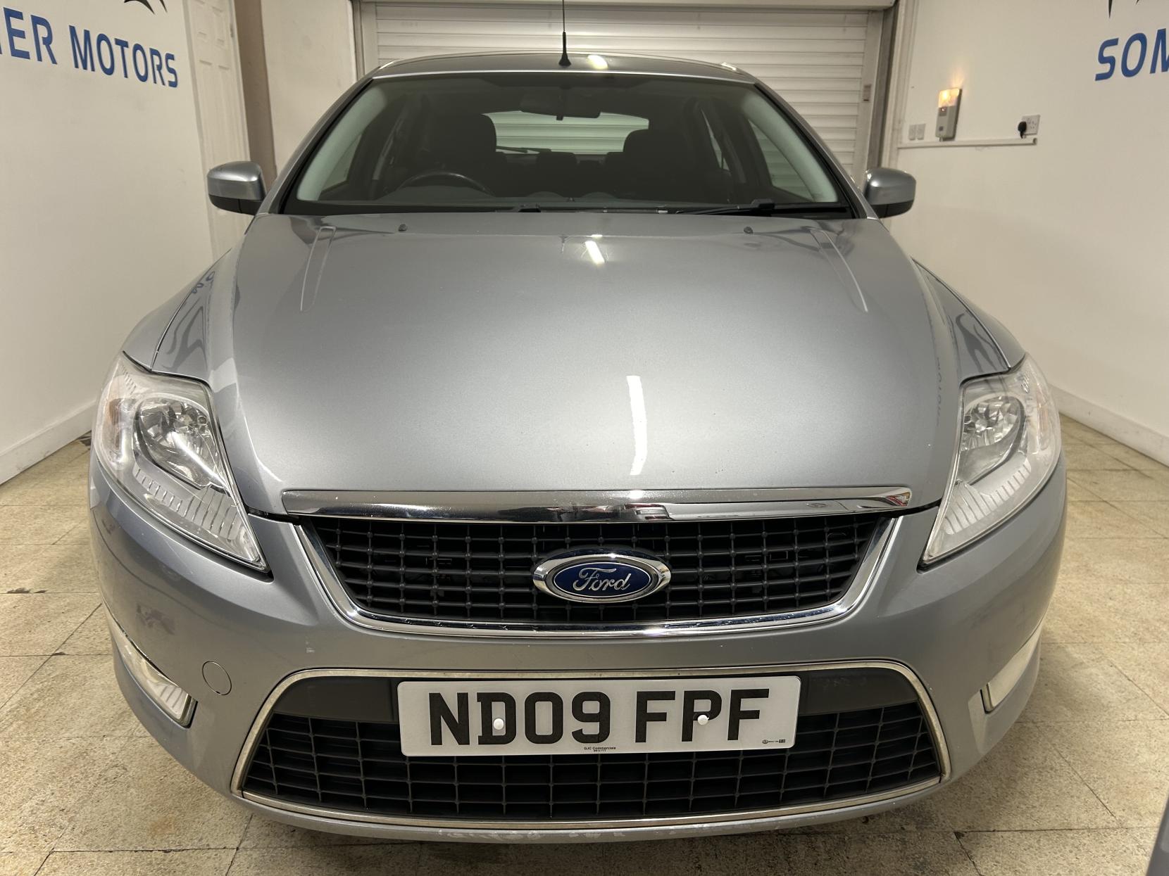 Ford Mondeo 1.8 TDCi Zetec Hatchback 5dr Diesel Manual (154 g/km, 123 bhp)