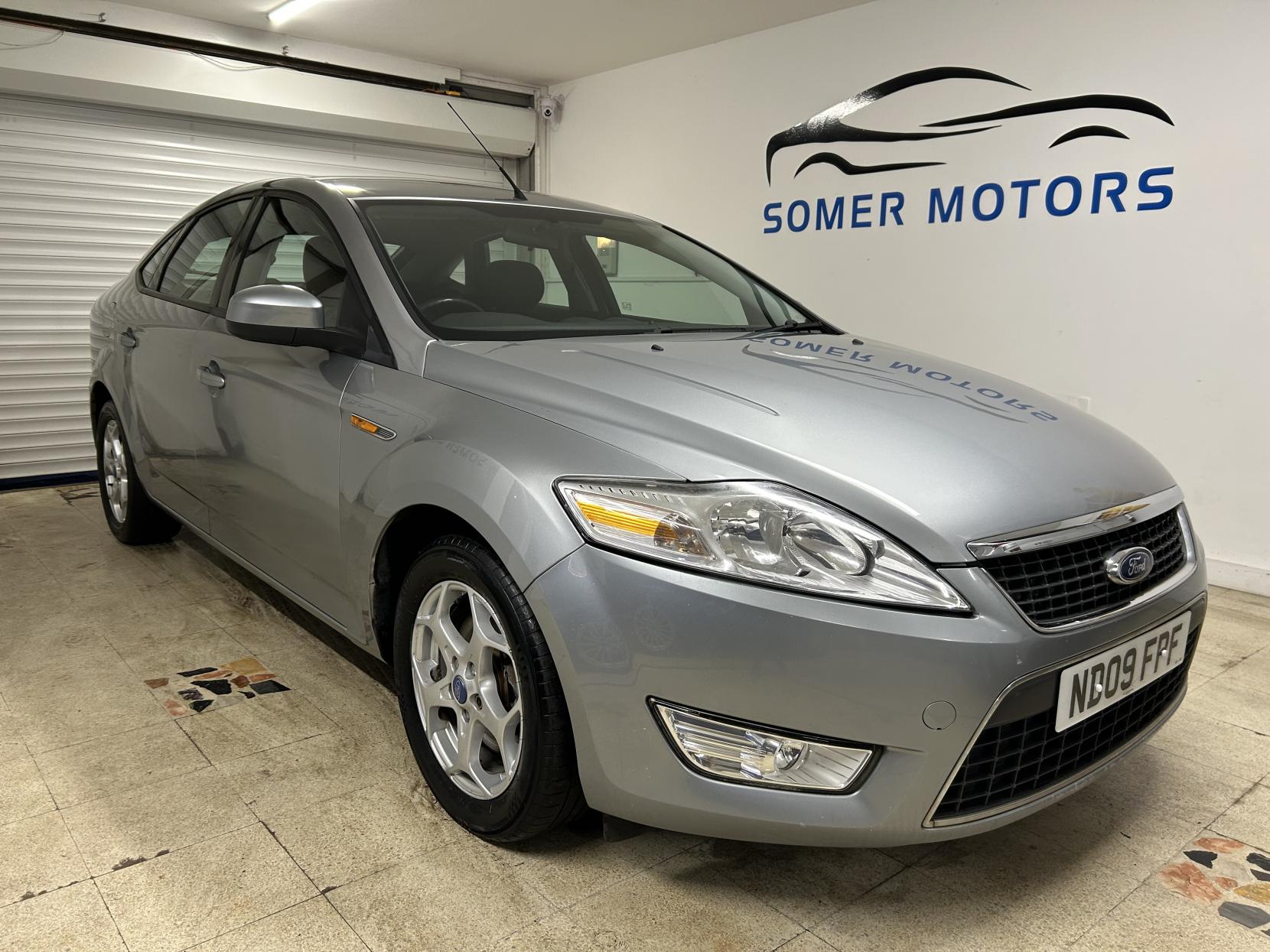 Ford Mondeo 1.8 TDCi Zetec Hatchback 5dr Diesel Manual (154 g/km, 123 bhp)