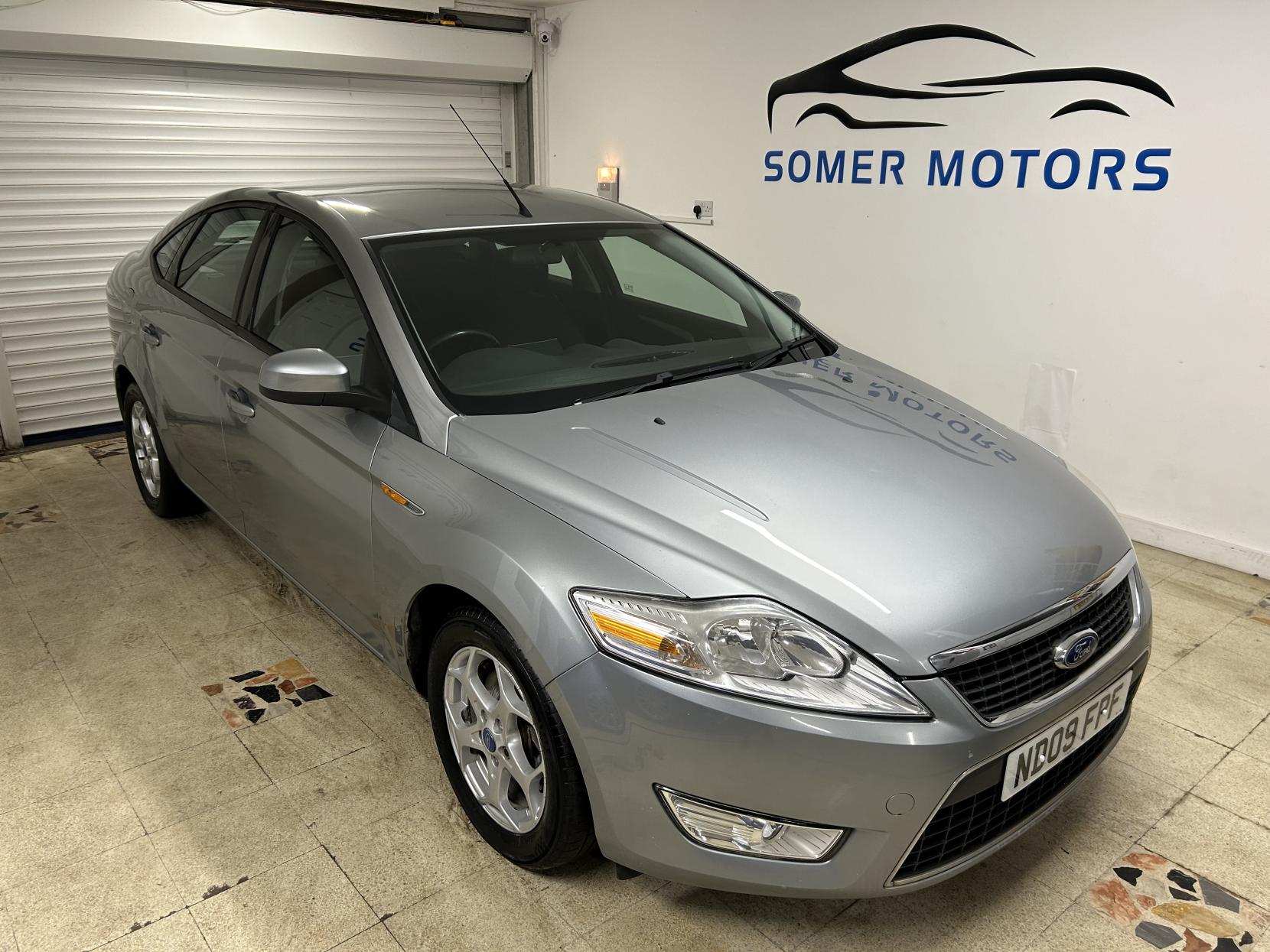 Ford Mondeo 1.8 TDCi Zetec Hatchback 5dr Diesel Manual (154 g/km, 123 bhp)