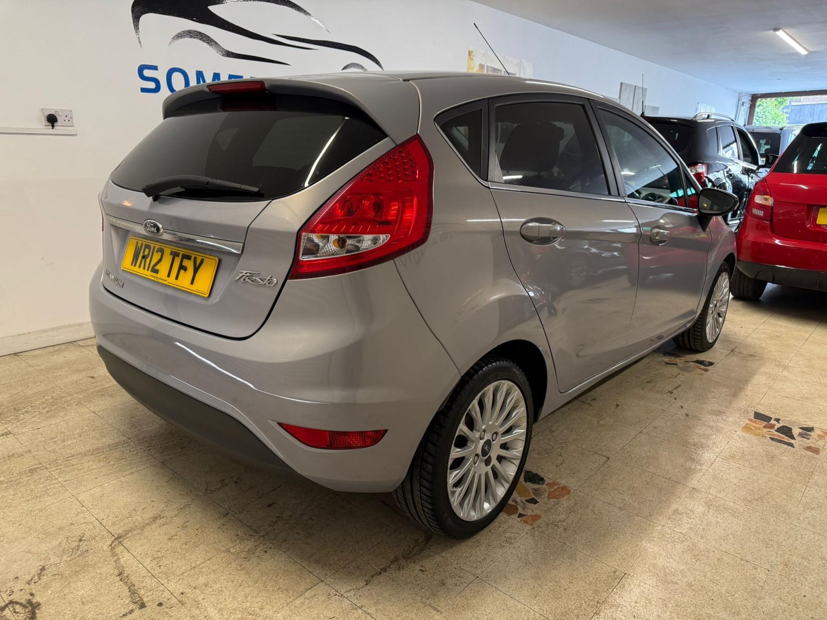 Ford Fiesta 1.4 Titanium Hatchback 5dr Petrol Manual (133 g/km, 94 bhp)