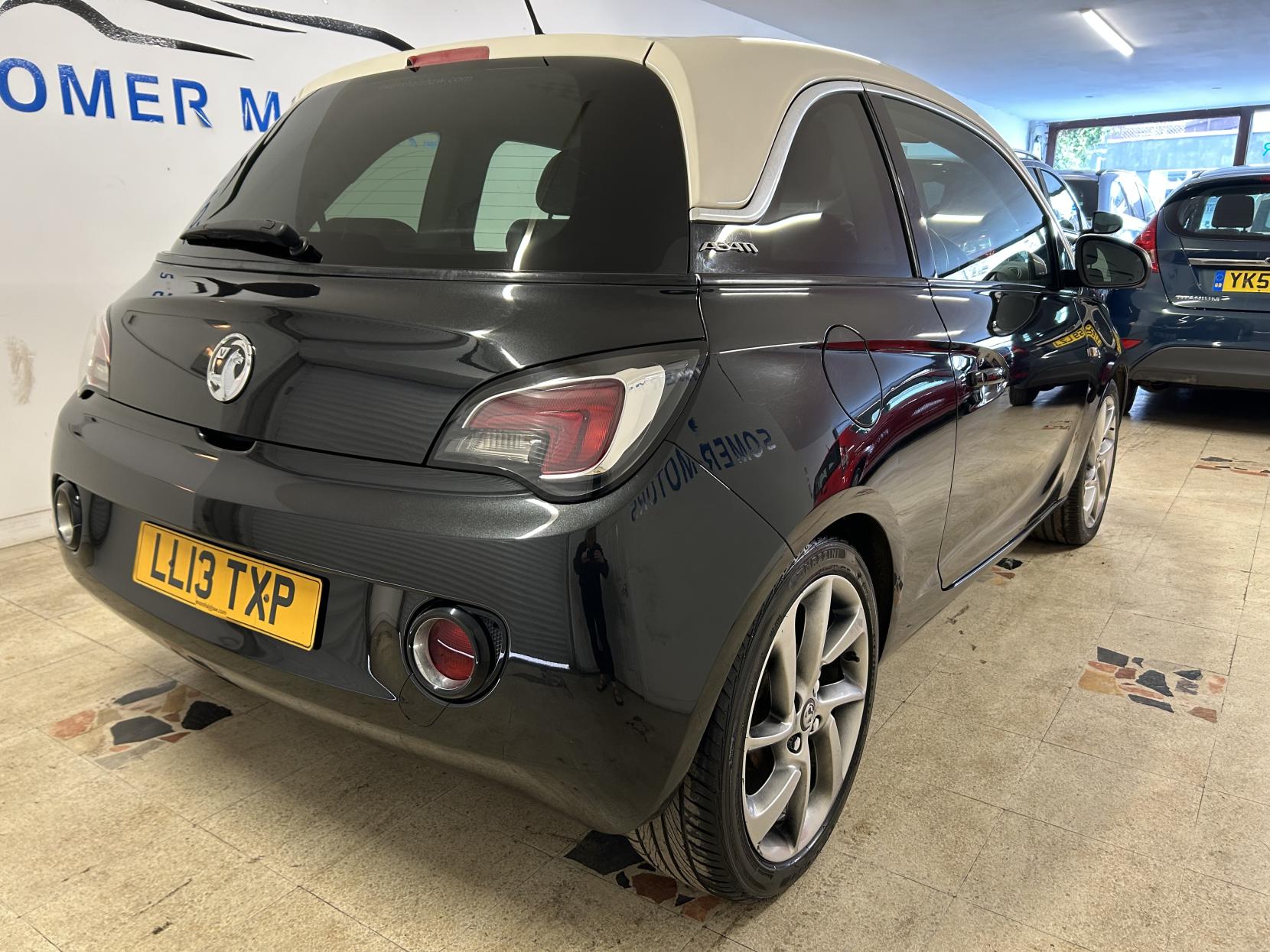 Vauxhall ADAM 1.4 16v SLAM Hatchback 3dr Petrol Manual Euro 5 (87 ps)