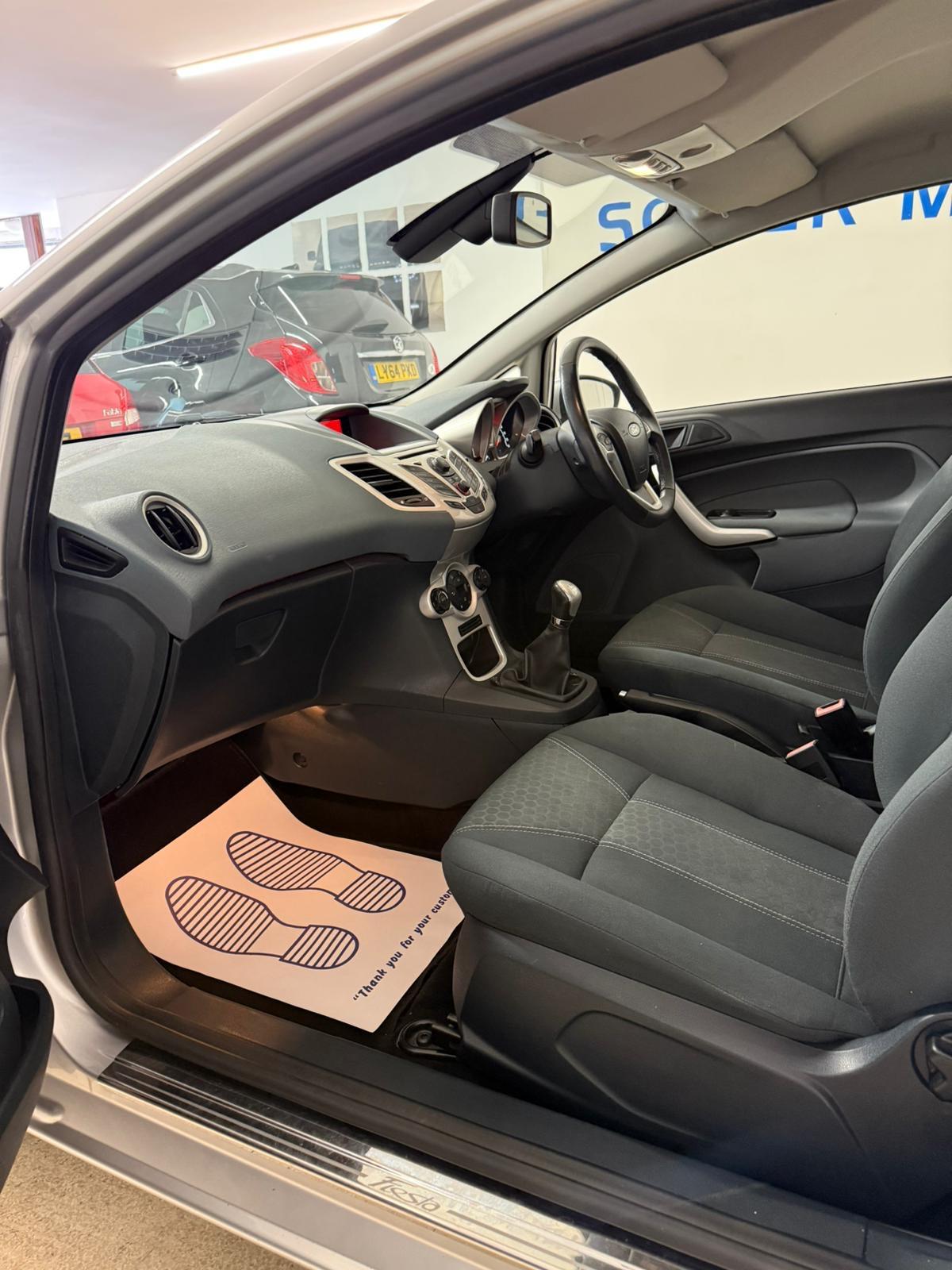 Nissan Qashqai 1.5 dCi Acenta SUV 5dr Diesel Manual 2WD Euro 5 (110 ps)
