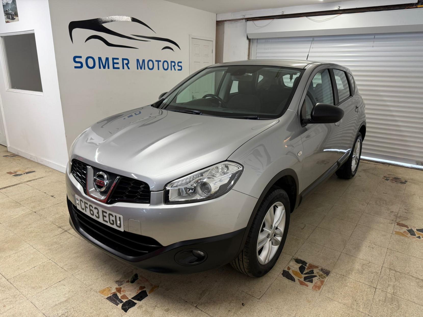 Nissan Qashqai 1.5 dCi Acenta SUV 5dr Diesel Manual 2WD Euro 5 (110 ps)