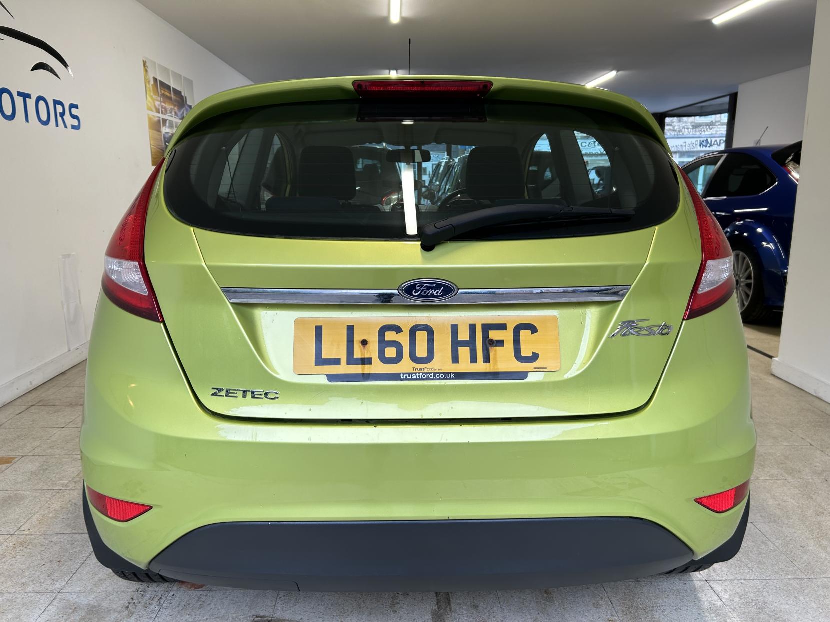 Ford Fiesta 1.25 Zetec Hatchback 3dr Petrol Manual (129 g/km, 81 bhp)