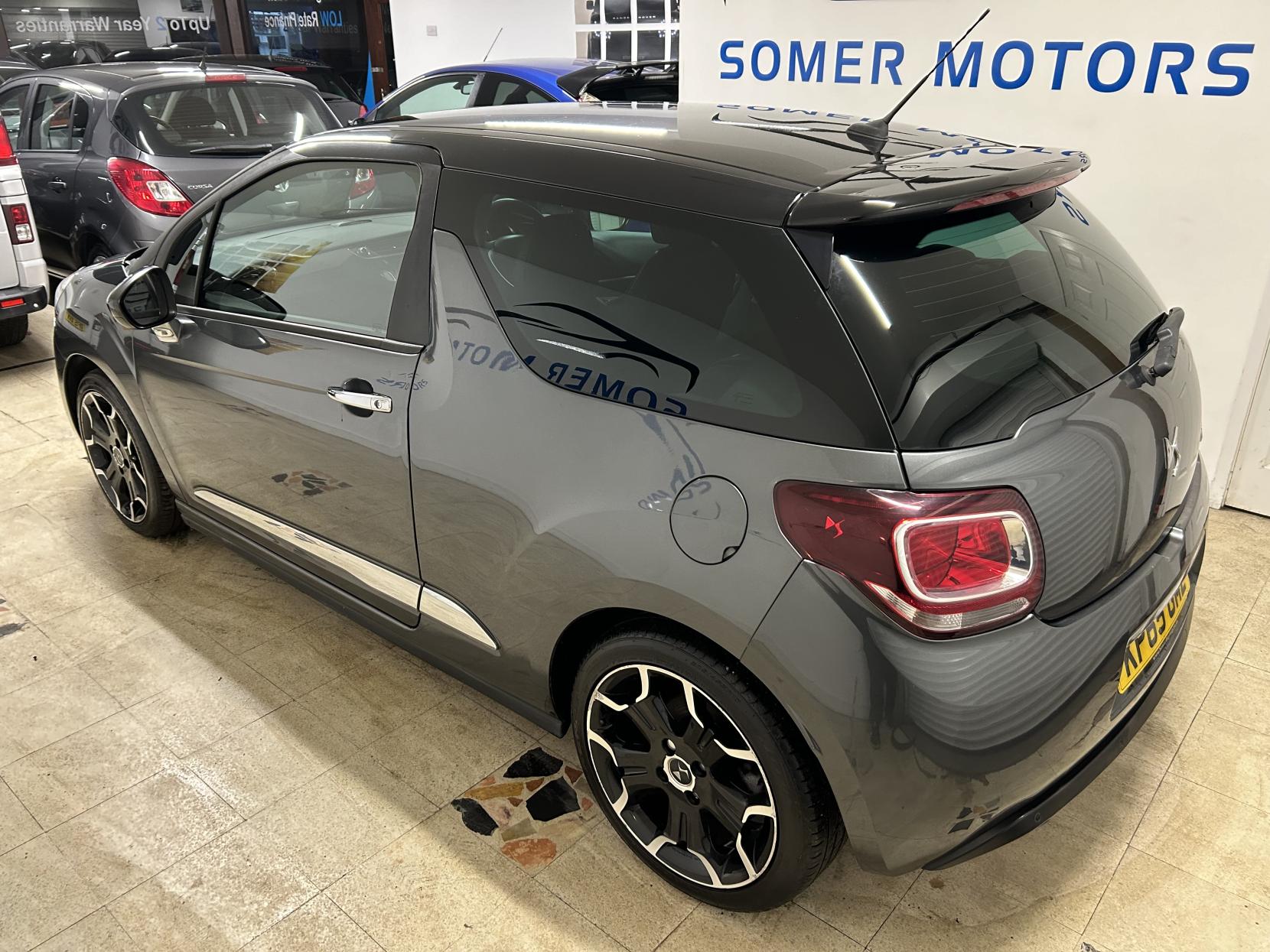 DS AUTOMOBILES DS 3 1.6 BlueHDi DSport Hatchback 3dr Diesel Manual Euro 6 (s/s) (120 ps)